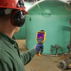 Camera Nhiệt Fluke TiS60+ (320 x 240, -20C~400°C) 37 Fluke TiS60 plus Thermal Camera use.jpg