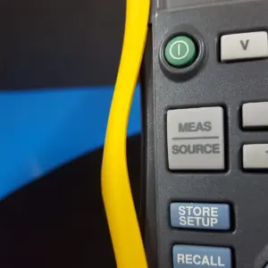 Máy Hiệu Chuẩn Nhiệt Độ Fluke 724 (RTDs và Thermocouples) 25 Máy Hiệu Chuẩn Nhiệt Độ Fluke 724 (RTDs và Thermocouples)