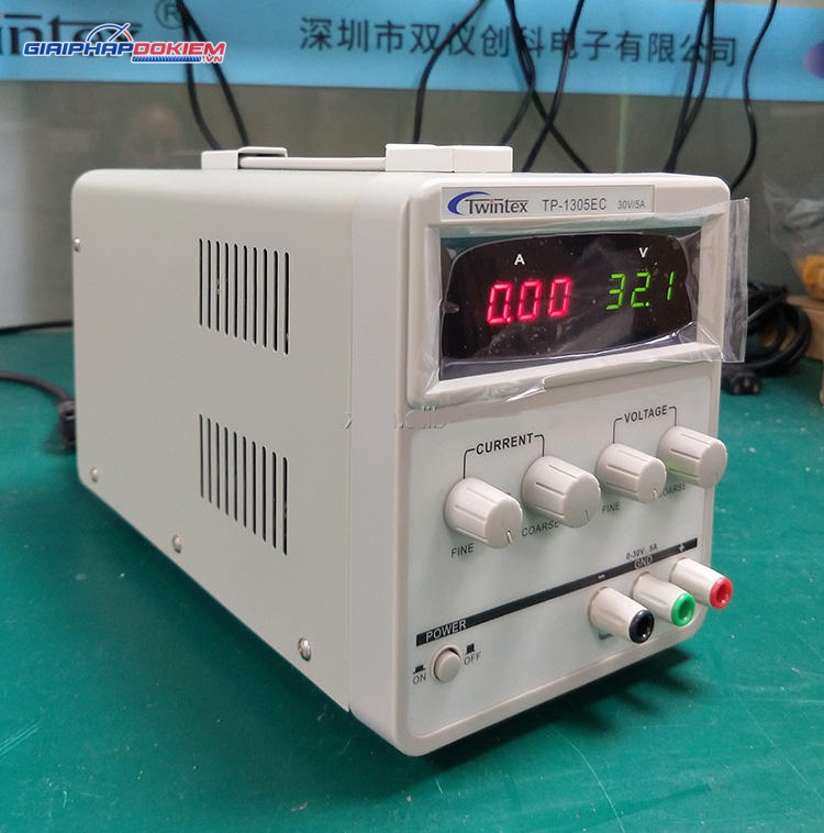 Bộ cấp nguồn đa năng Twintex TP-1305EC, 0~30V/0~5A 3 Bộ cấp nguồn đa năng Twintex TP-1305EC, 0~30V/0~5A