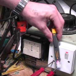 Bút thử điện không tiếp xúc FLUKE LVD2 (90V~200V) 21 maxresdefault 5