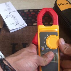 Ampe kìm FLUKE 323 (AC 400A; True RMS) 37 maxresdefault 5 1