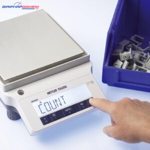 Cân điện tử Mettler Toledo ME3002E (3200g, 0.01g) 7 can 1