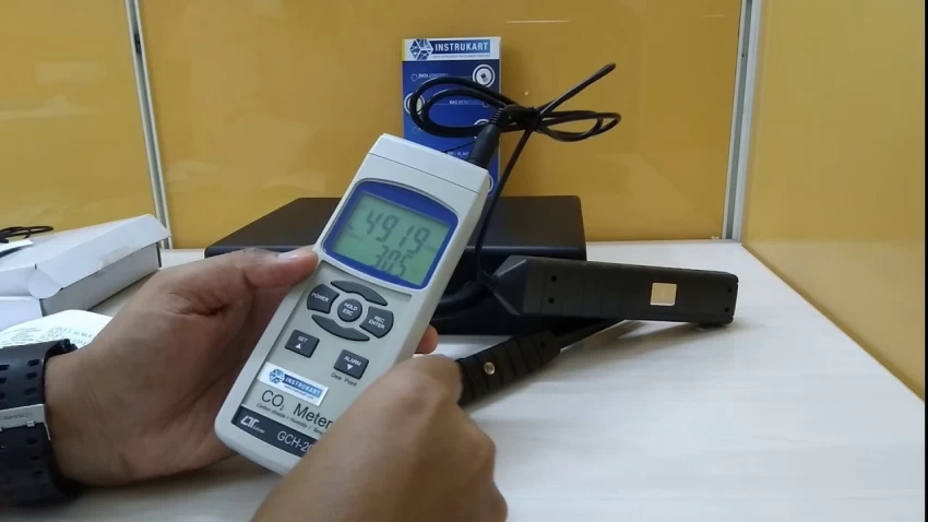 Máy đo CO2 và độ ẩm LUTRON GCH-2018 6 Máy đo CO2 và độ ẩm LUTRON GCH-2018 - Ảnh 3