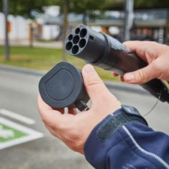 Bộ dụng cụ chuyển đổi kiểm tra trạm sạc Fluke FEV300 EV 23 fluke fev300 ev charging station test adapter kit with type 2 connector 1 fotor 20240808143812