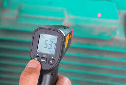 Thiết bị đo nhiệt độ hồng ngoại UNI-T UT306S 31 images 7