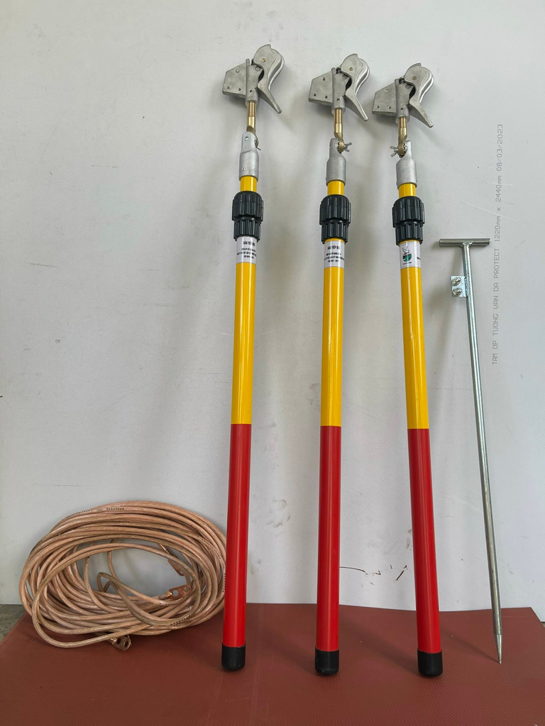 Bộ tiếp địa di động VICADI 110kV kèm sào lồng rút 1 Bộ tiếp địa di động 110kV kèm sào lồng rút