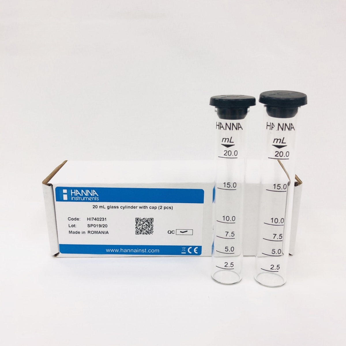 Cuvet 20mL Kèm Nắp Cho Bộ Dụng Cụ Đo HI380xx, 2 Cái Hanna HI740231 Cuvet 20mL Kèm Nắp Cho Bộ Dụng Cụ Đo HI380xx, 2 Cái Hanna HI740231