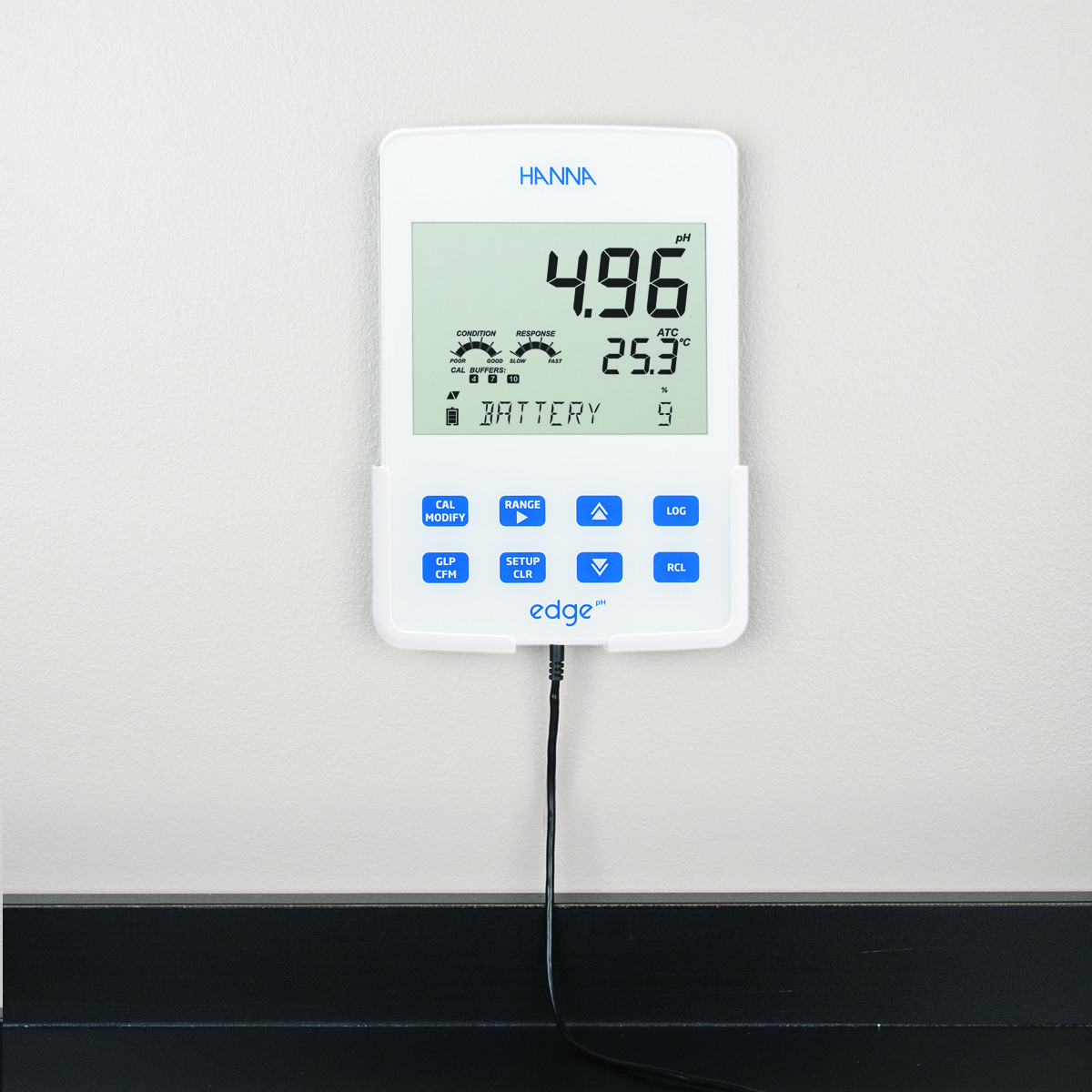 edge® đơn chỉ tiêu - Máy Đo Oxy Hoà Tan/Nhiệt Độ Hanna HI2004-02 edge® đơn chỉ tiêu - Máy Đo Oxy Hoà Tan/Nhiệt Độ Hanna HI2004-02