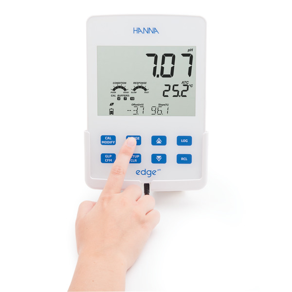 edge® đơn chỉ tiêu - Máy Đo Oxy Hoà Tan/Nhiệt Độ Hanna HI2004-02 edge® đơn chỉ tiêu - Máy Đo Oxy Hoà Tan/Nhiệt Độ Hanna HI2004-02