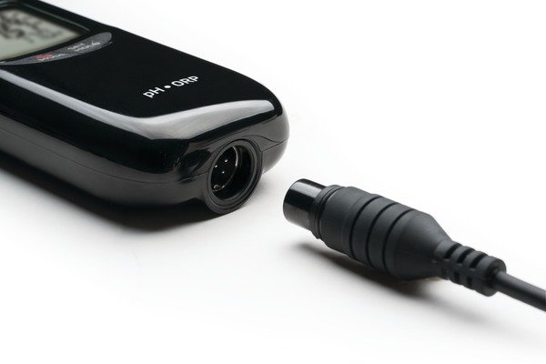 Máy Đo pH/ORP/Nhiệt Độ Chống Thấm Nước Có Sensor Check™ Hanna HI991003 4 Máy Đo pH/ORP/Nhiệt Độ Chống Thấm Nước Có Sensor Check™ Hanna HI991003 - Ảnh 4