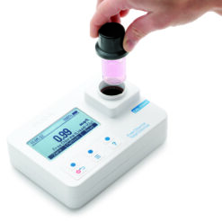 Máy Quang Đo pH, Clo Dư Và Clo Tổng Trong Nước Sạch Hanna HI97710 5 may quang do ph clo du va clo tong trong nuoc sach hanna hi97710 2