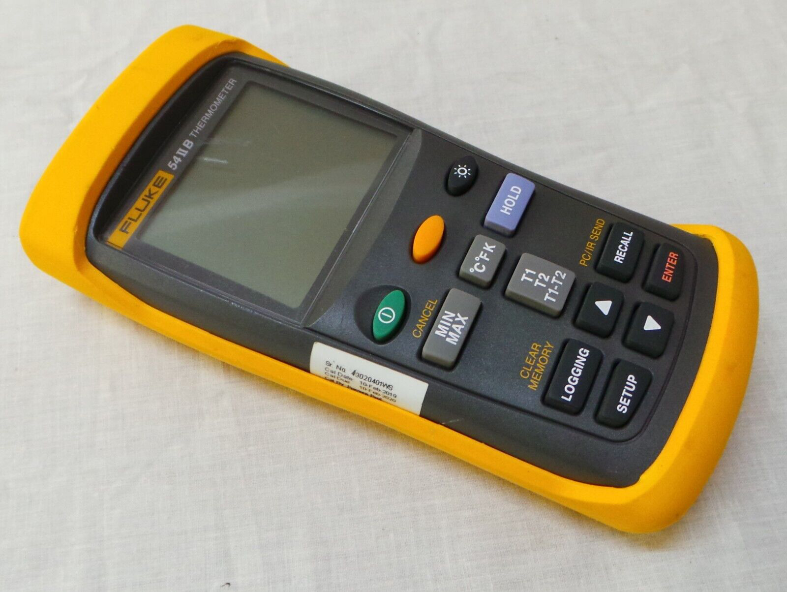 Thiết bị đo nhiệt độ 2 kênh kèm ghi dữ liệu FLUKE-54-2 B 50HZ (Fluke 54-II B) 9 Thiết bị đo nhiệt độ 2 kênh kèm ghi dữ liệu FLUKE-54-2 B 50HZ (Fluke 54-II B)