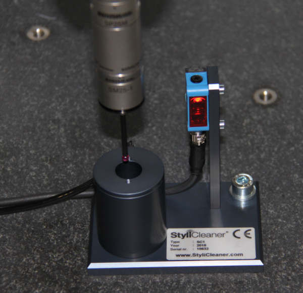 Máy đo toa độ không gian 3 chiều Mitutoyo CRYSTA-Apex V544 191-122 8 Máy đo toa độ không gian 3 chiều Mitutoyo CRYSTA-Apex V544 191-122 - Ảnh 2