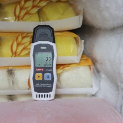 Bộ ghi dữ liệu nhiệt độ, độ ẩm UNI-T UT330THC 14 ut330th 2 scaled 1