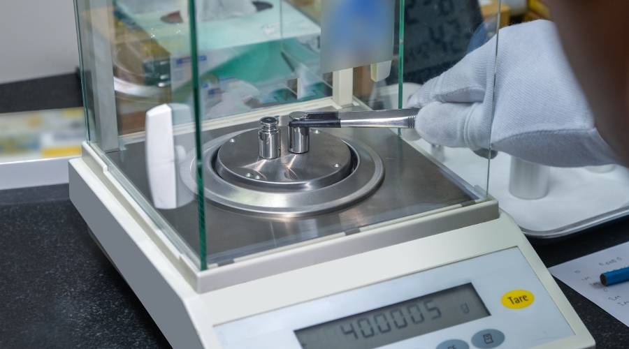 Hướng Dẫn Vệ Sinh Cân Sấy Ẩm Đúng Cách Chi Tiết Ngay Tại Nhà 9 Hướng dẫn vệ sinh cân sấy ẩm đúng cách