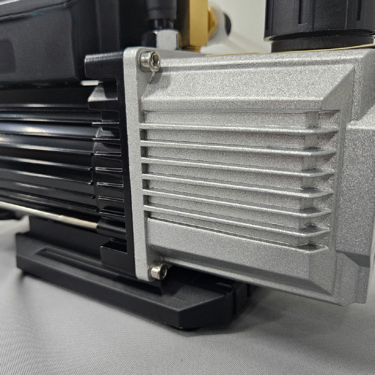 Máy bơm chân không một cấp Tasco TB41BS 26 Máy bơm chân không một cấp TB41BS