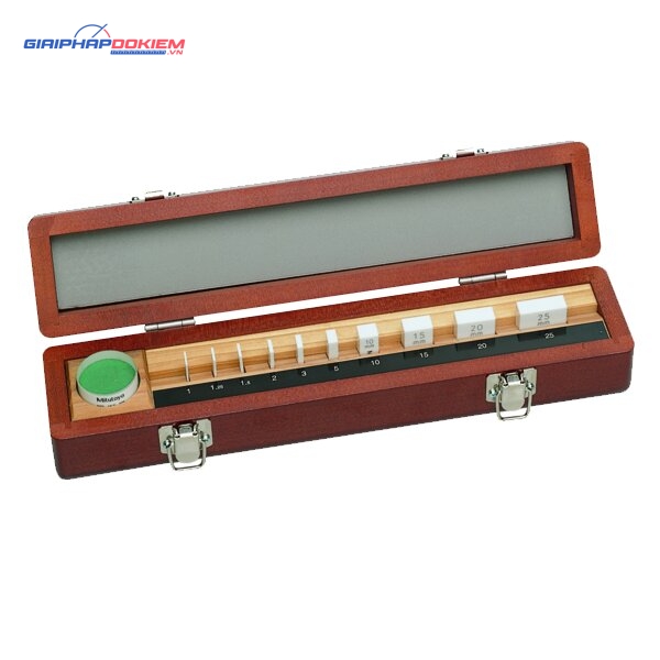 Bộ Căn Mẫu Ceramic Hệ Inch 10 Miếng Cấp 2, Có Kèm Kính Song Phẳng 0.5" Mitutoyo 516-190-11 2 Bộ Căn Mẫu Ceramic Hệ Inch 10 Miếng Cấp 2, Có Kèm Kính Song Phẳng 0.5" Mitutoyo 516-190-11