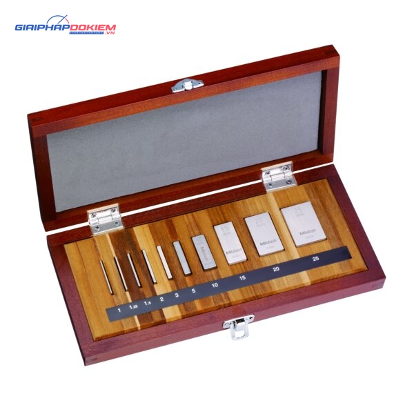 Bộ Căn Mẫu Thép Hệ Mét 10 Khối Cấp 2 Mitutoyo 516-582-60 2 Bộ Căn Mẫu Thép Hệ Mét 10 Khối Cấp 2 Mitutoyo 516-582-60