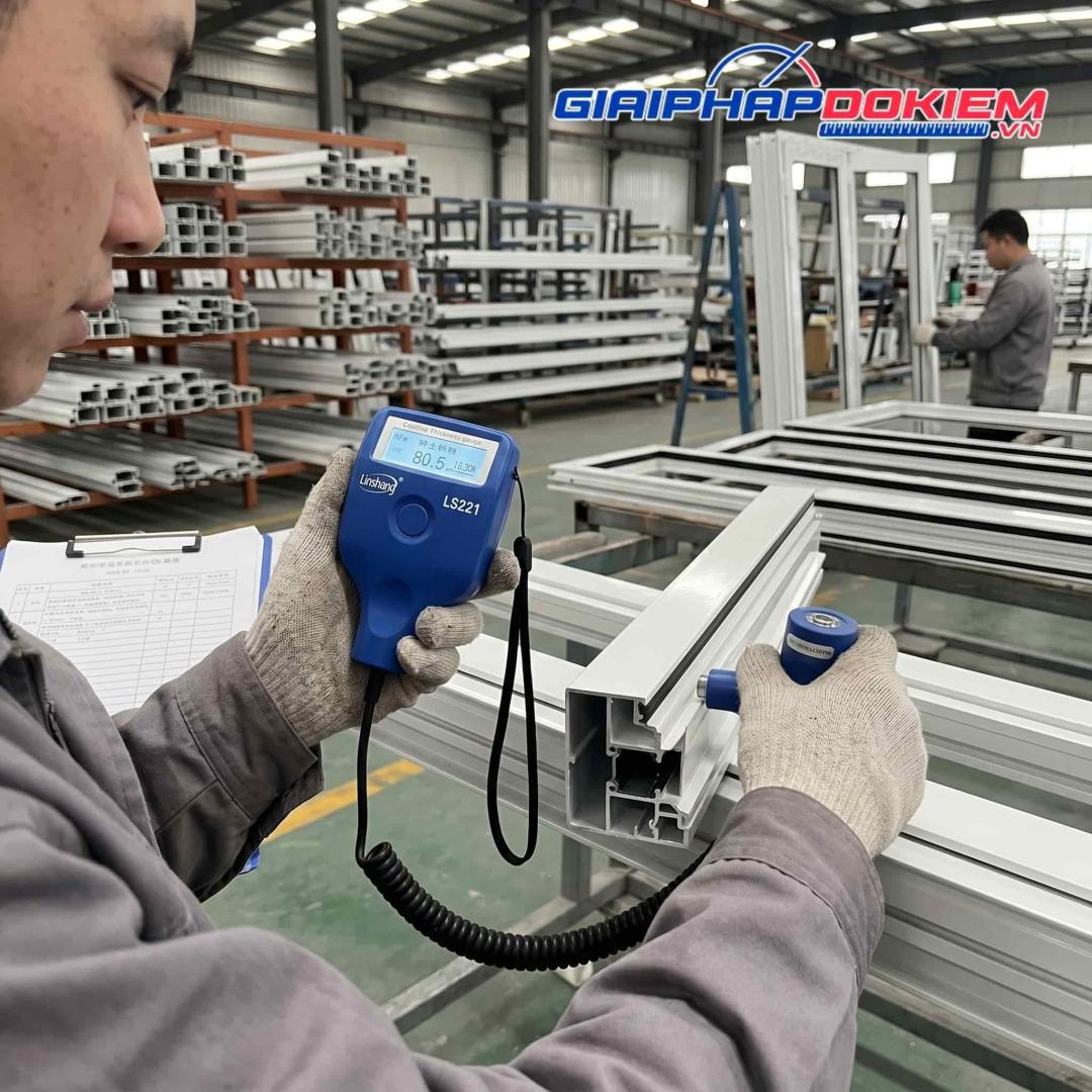 Ứng dụng máy đo độ dày Linshang trong công nghiệp