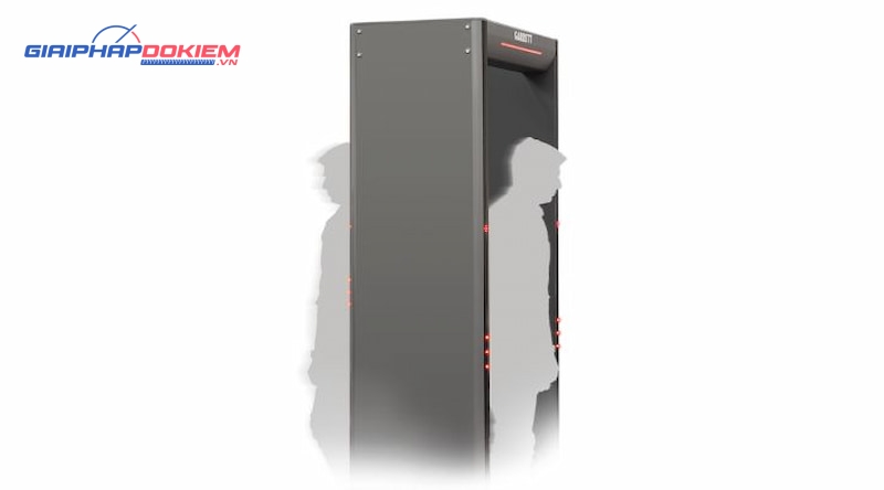 Cổng dò kim loại Garrett Paragon 1172002 tiêu chuẩn 30 inch 7 Garrett Paragon 1172002 đang được sử dụng để kiểm tra an ninh sân bay, tòa nhà chính phủ,..