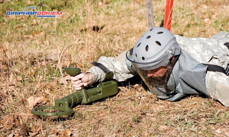 Máy dò kim loại dưới lòng đất Garrett RECON-PRO AML-750 9 Máy dò kim loại Garrett RECON-PRO AML-750 ứng dụng trong nhiều lĩnh vực