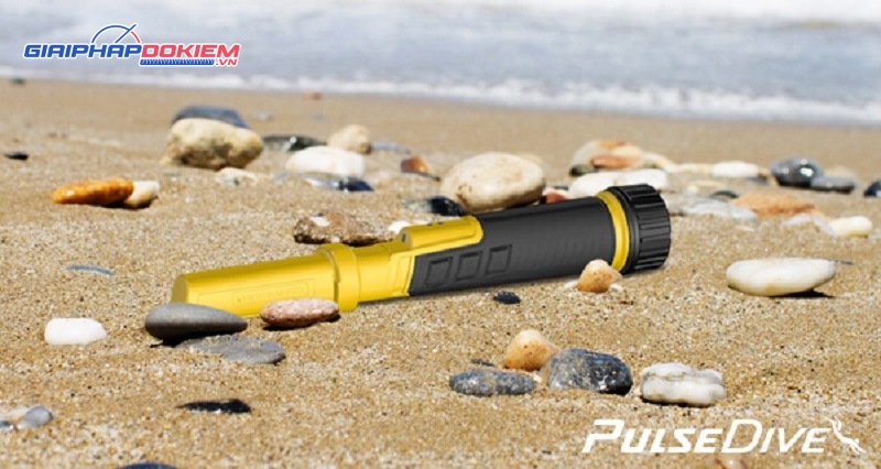 Máy dò kim loại cầm tay Nokta PulseDive 2 in 1 chống nước 13 Tay dò kim loại PulseDive 2 trong 1 có khả năng chống nước lên đến 60m