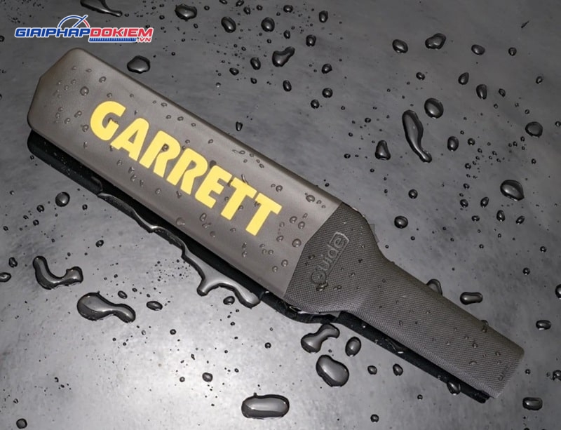 Máy dò kim loại cầm tay Garrett Guide 1173000 15 Tay dò đạt chỉ số chống bụi và nước IP65